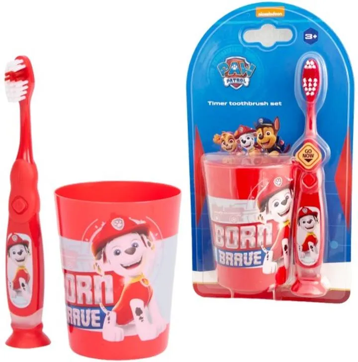 Domowe czyszczenie zębów psa